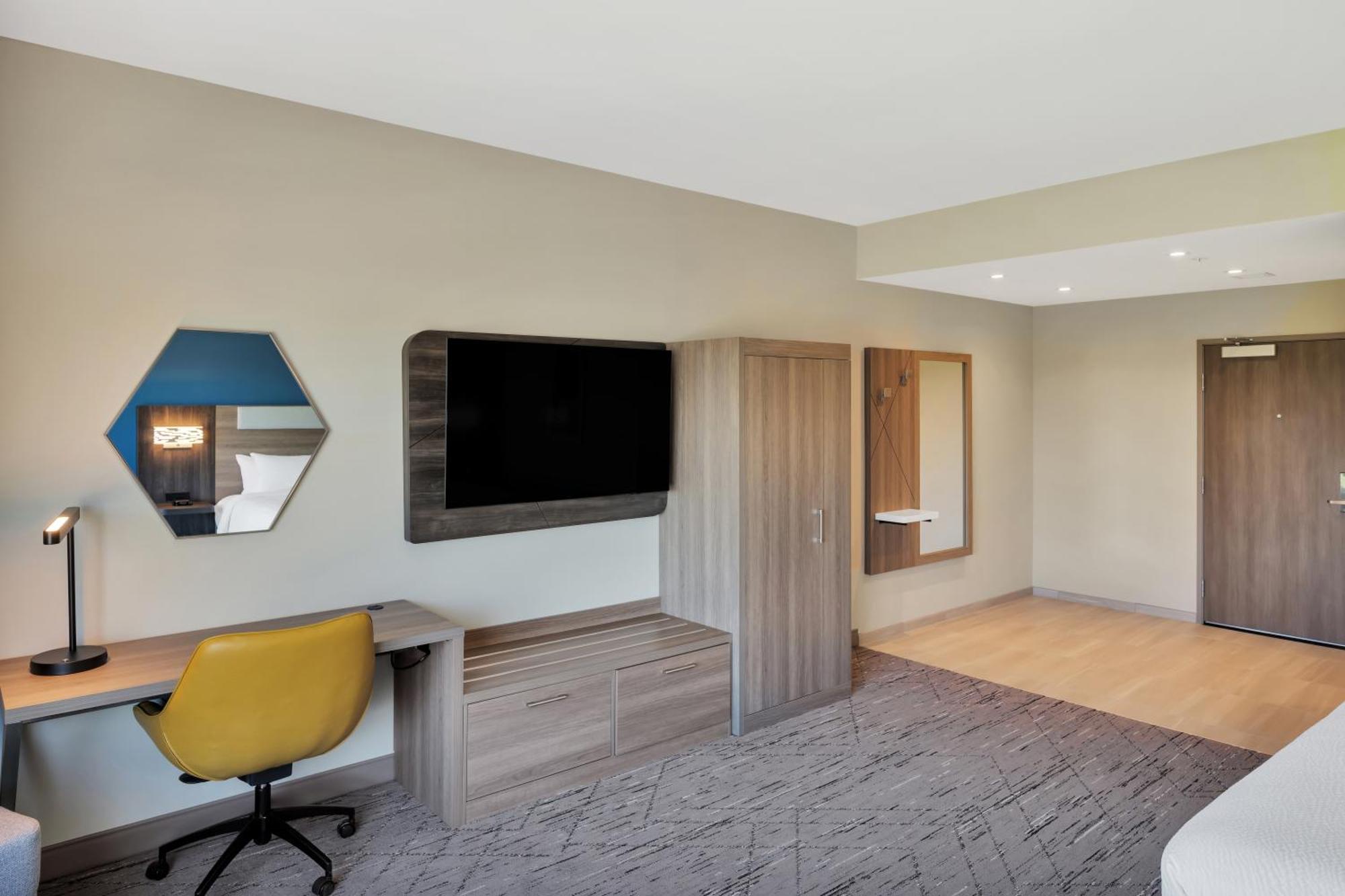 Holiday Inn Express & Suites Fort Walton Beach - Eglin Area By Ihg Exterior photo