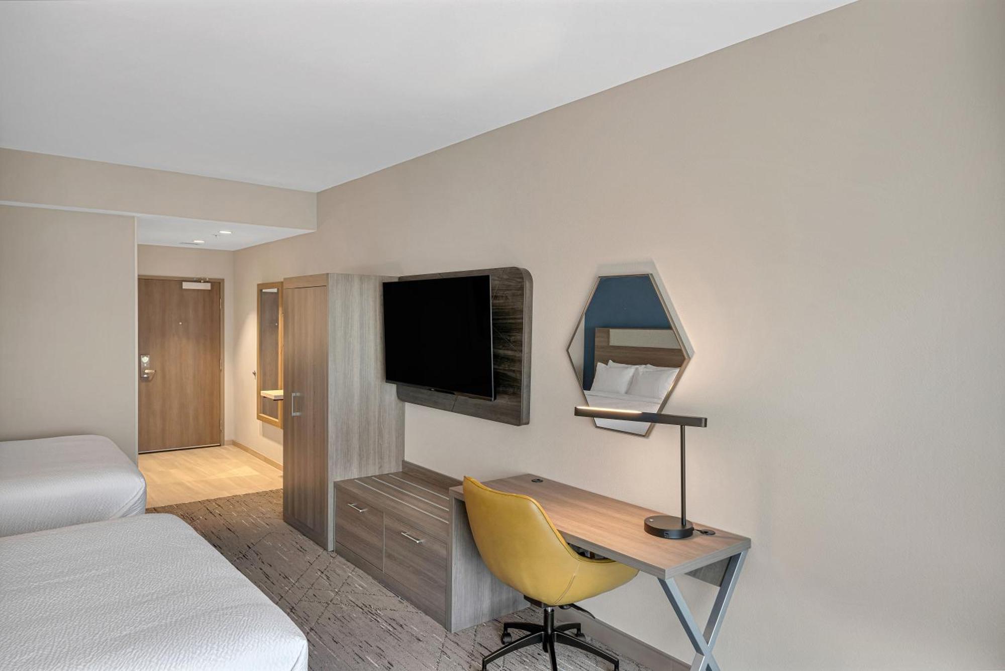 Holiday Inn Express & Suites Fort Walton Beach - Eglin Area By Ihg Exterior photo