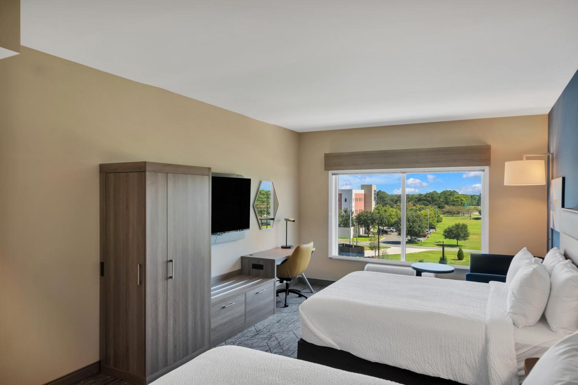 Holiday Inn Express & Suites Fort Walton Beach - Eglin Area By Ihg Exterior photo