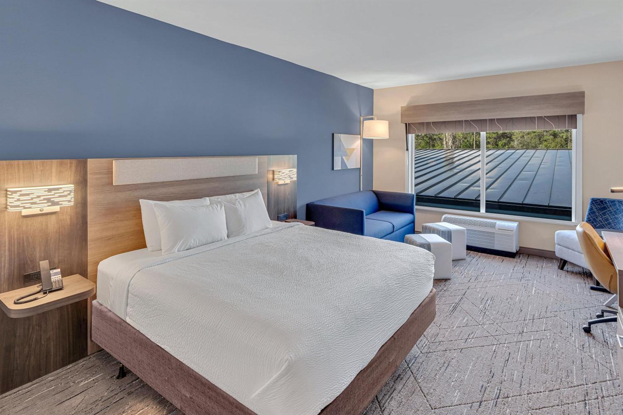 Holiday Inn Express & Suites Fort Walton Beach - Eglin Area By Ihg Exterior photo