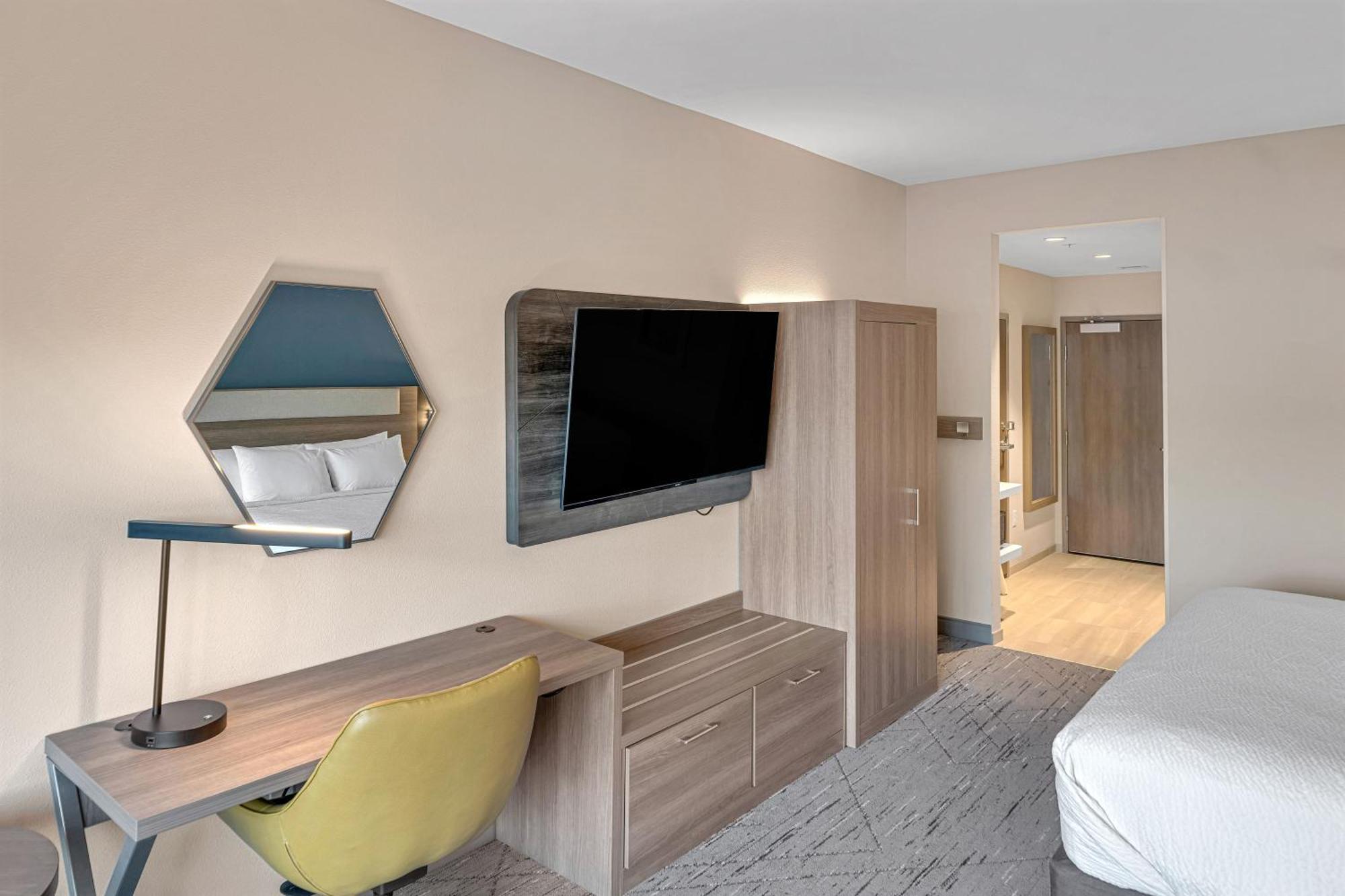 Holiday Inn Express & Suites Fort Walton Beach - Eglin Area By Ihg Exterior photo